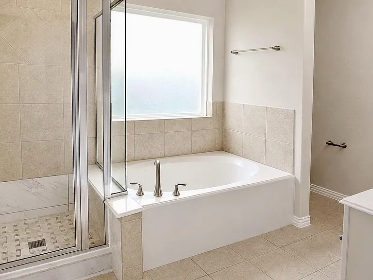 2232 Ivy Wall Dr — Photo 23