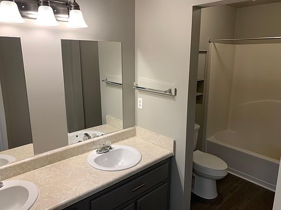 5th image of 11 Otting Dr APT C