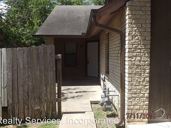 2nd image of 905A Milford Way