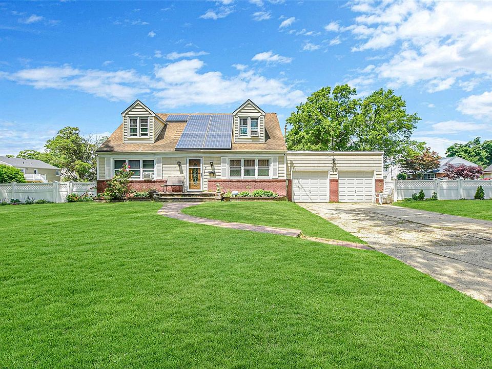 7 Cedar Lane, Amityville, NY 11701 Zillow