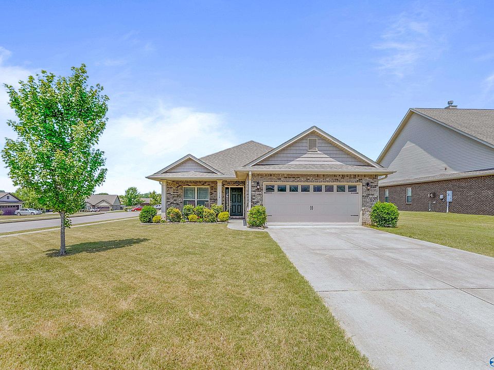 1st image of 118 Meadow Land Dr