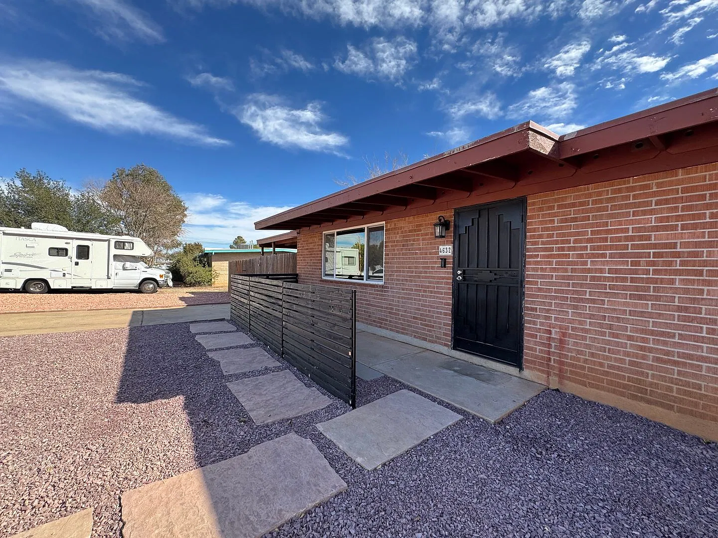 3BR/2BA/2CG, with POOL, 1,396 sq.ft. rental in Sierra Vista, AZ — Photo 2