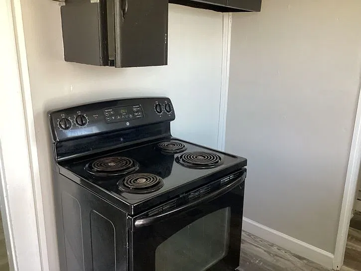 1 bed, 600 sqft, $750 — Photo 2