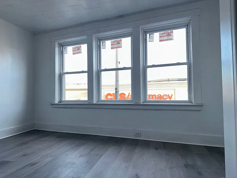 336 Broad St — Photo 11