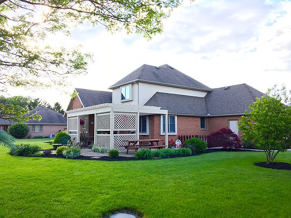 3rd image of 150 Bremen Dr #8
