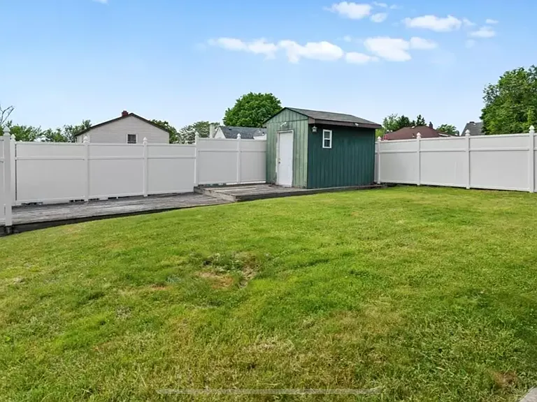 1807 Pine Hollow Rd — Photo 13