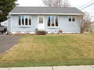 406 Kent Rd, Hoyt Lakes, MN 55750