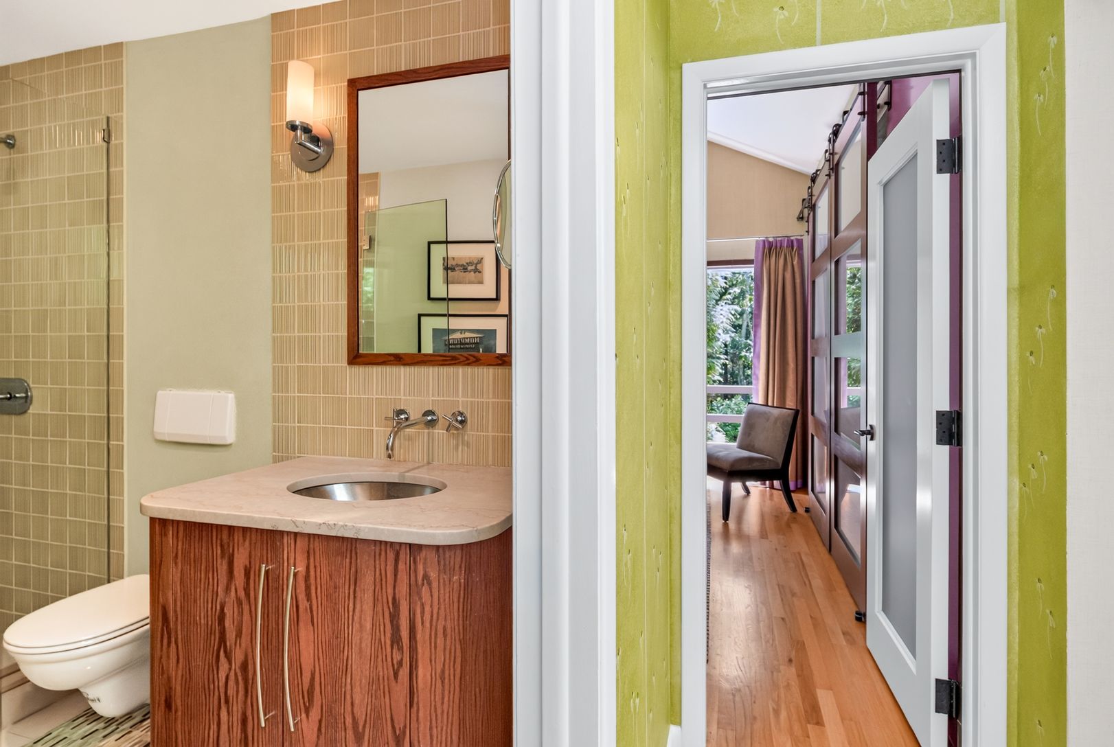 2nd fl full bath