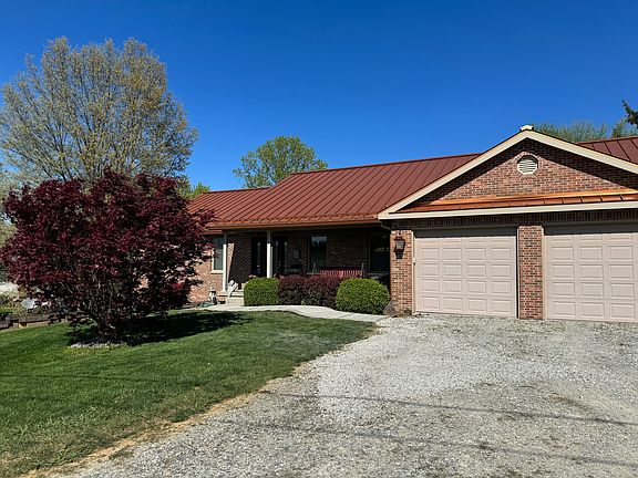2nd image of 535 NW Santee Dr