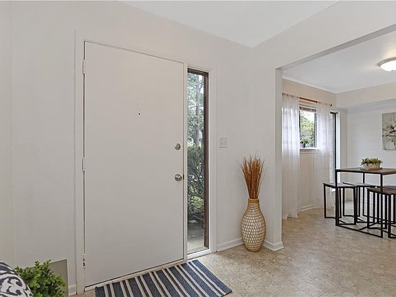 5th image of 123 Windsor Pines Way APT H