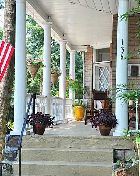 1st image of 136 Lincoln Ave