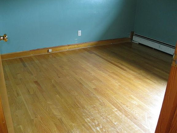 5th image of 1635 Lancaster Dr NW