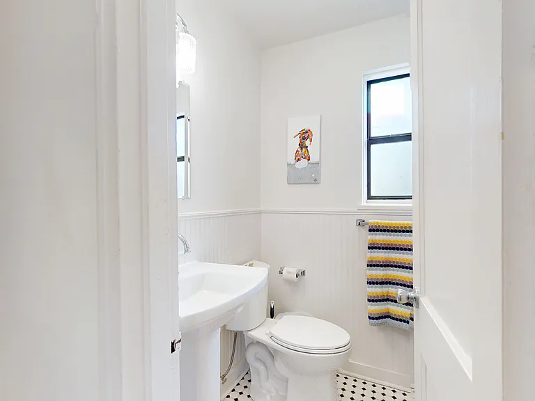 615 Biltmore Ave — Photo 8