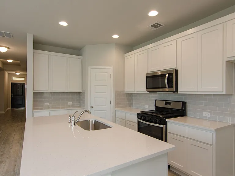 905 Olive Creek Dr — Photo 12