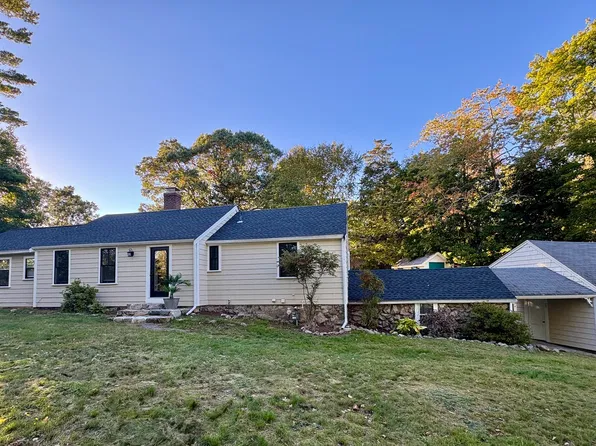 8 Forest Ave, Cohasset, MA 02025
