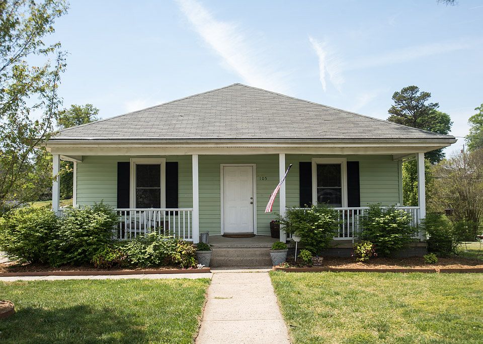 1st image of 105 Pleasant St