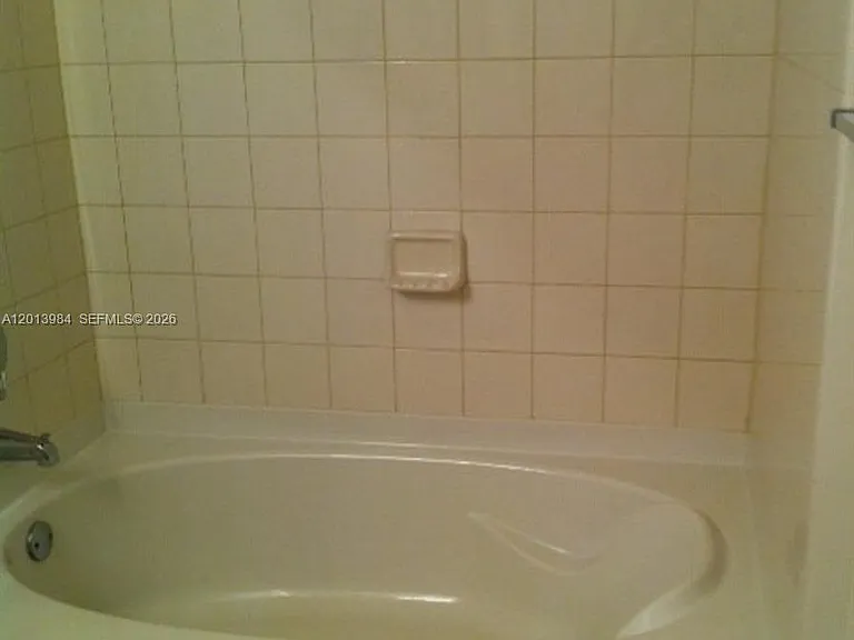 6001 SW 70th St #331 — Photo 5