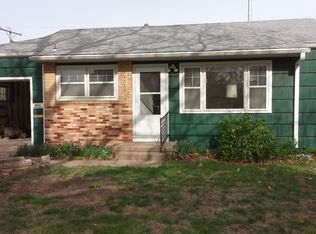 805 Plaza Dr, Salina, KS 67401