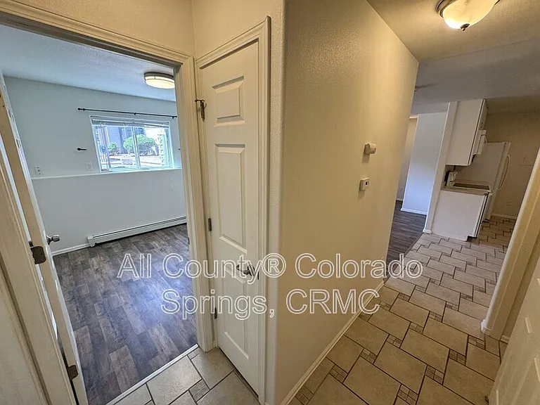 5030 El Camino Dr #8 — Photo 24