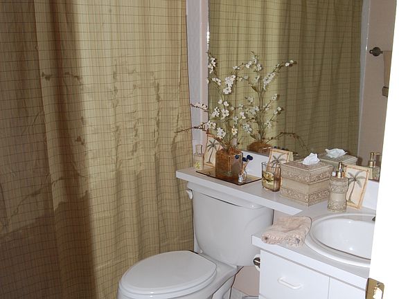 5th image of 15505 Miami Lakeway N APT 203