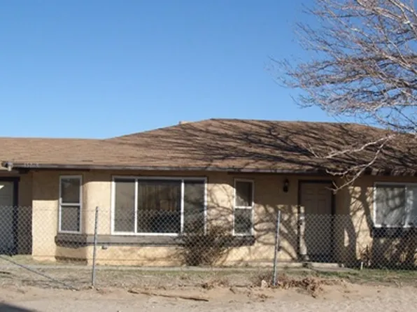 15733 Newmont Ave, Lake Los Angeles, CA 93535