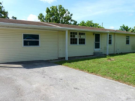 3rd image of 2934 Lorene Dr