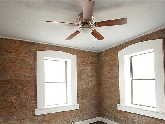2nd image of 1010 Prospect Ave APT 1