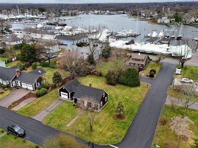 47 Lawton Ave, North Kingstown, RI, 02852
