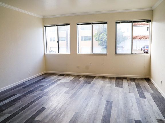 4th image of 354 Vernon St APT 107