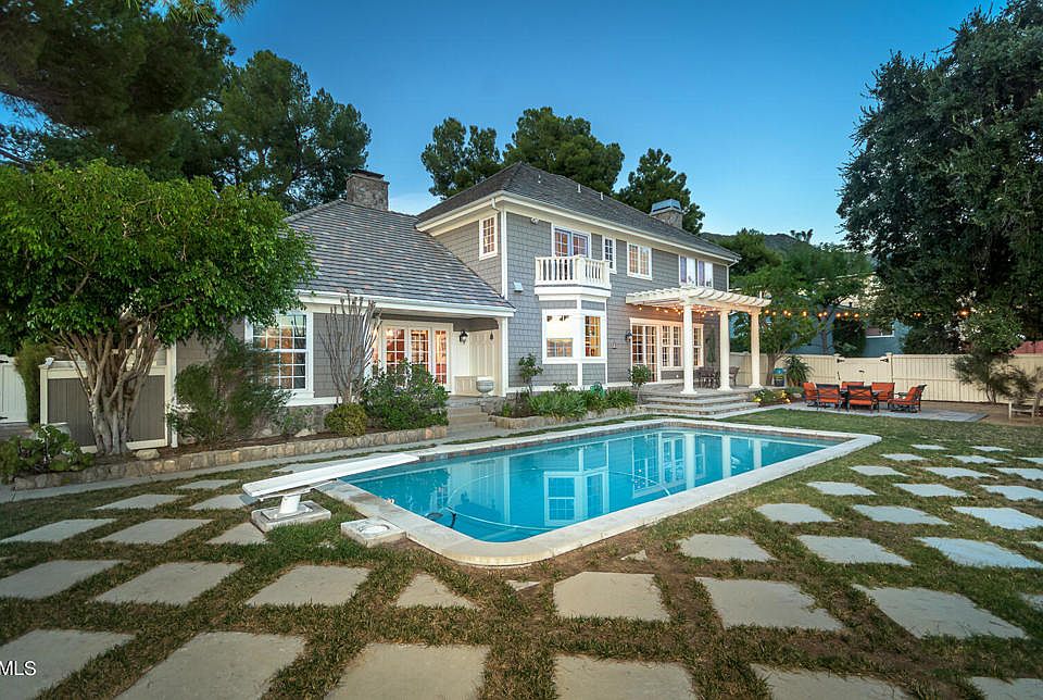 1st image of 5234 Briggs Ave