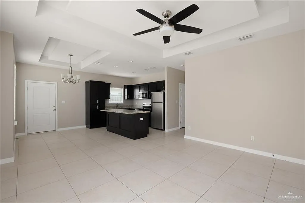 2 bed, 2.0 bath, 1030 sqft, $1,150 — Photo 2