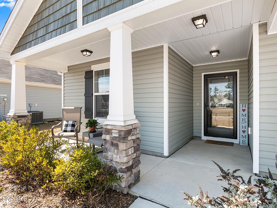 685 Landmark Cove, Calabash, NC 28467 | Zillow