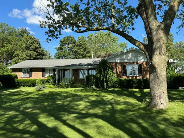 3222 N 250 East Rd, Clifton, IL 60927