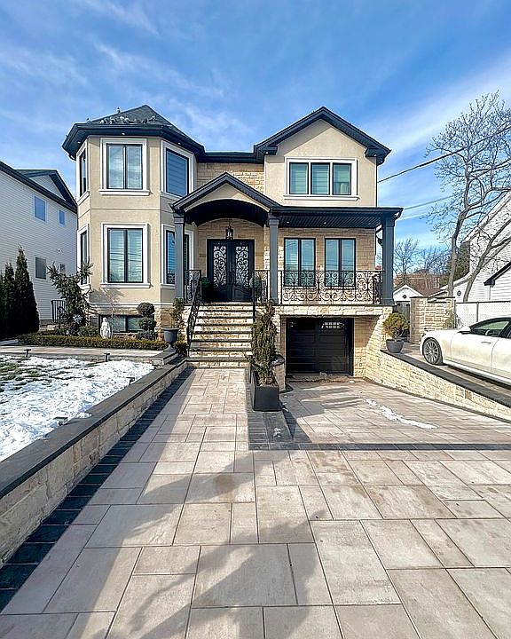 1st image of 227 Edgegrove Ave
