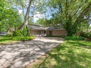 2712 Wilderness Dr N, College Station, TX 77845