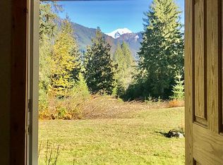 106 Big Sky Ln, White City, WA 98304
