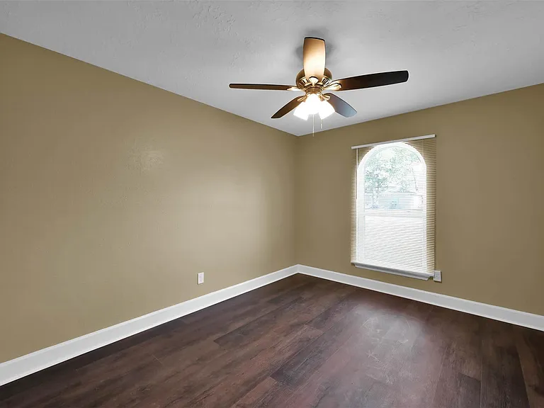 29103 Raestone St — Photo 14