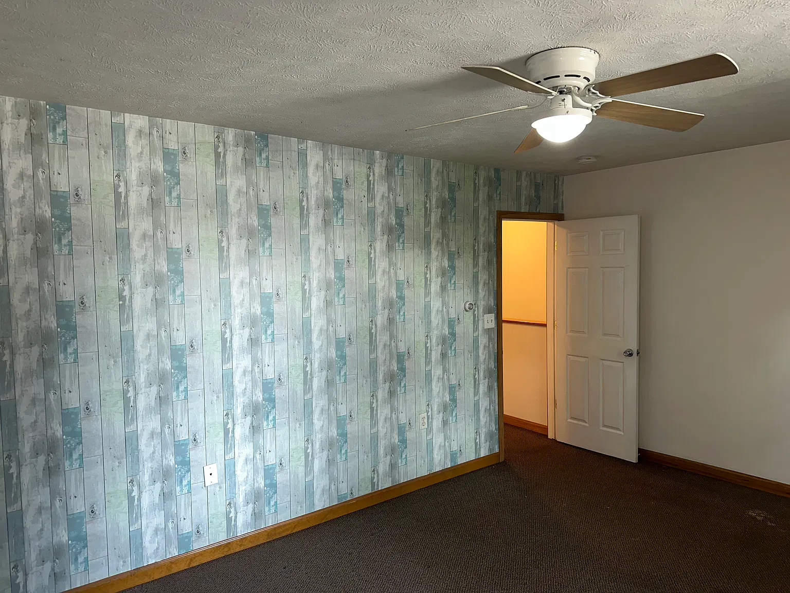 214 N Main St — Photo 4