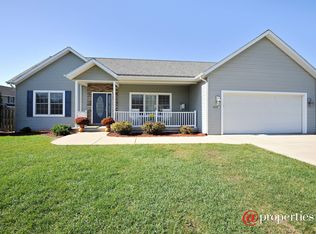 5910 Racine Dr, Stevensville, MI 49127