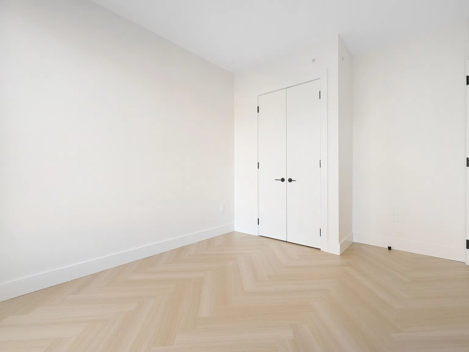 1060 Pacific Street — Photo 4