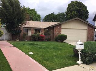 3213 Peach Tree Ct, Bakersfield, CA 93301