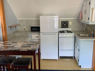 10 Short Dr APT A, Orchard Park, NY 14127