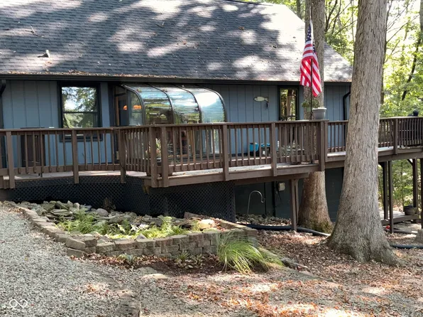 6427 Buffalo Dr, Nineveh, IN 46164