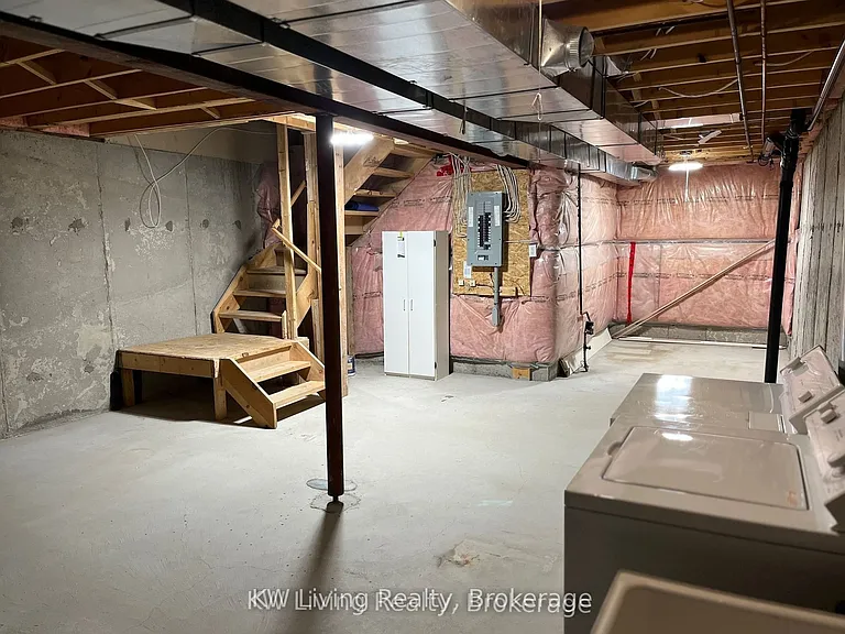 5 Alexis Way — Photo 18