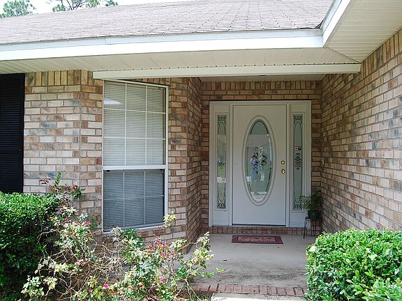 2nd image of 29 Bressler Ln