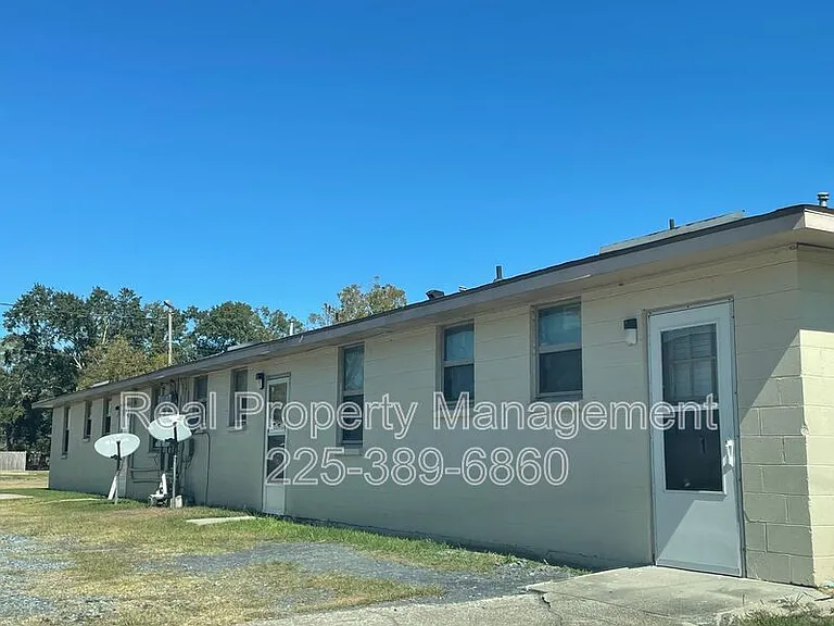 38294 Tammy Rd #2 — Photo 10