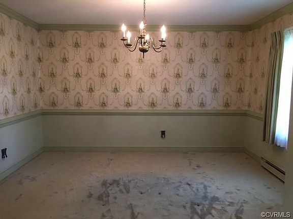 2nd image of 7483 Lexington Dr
