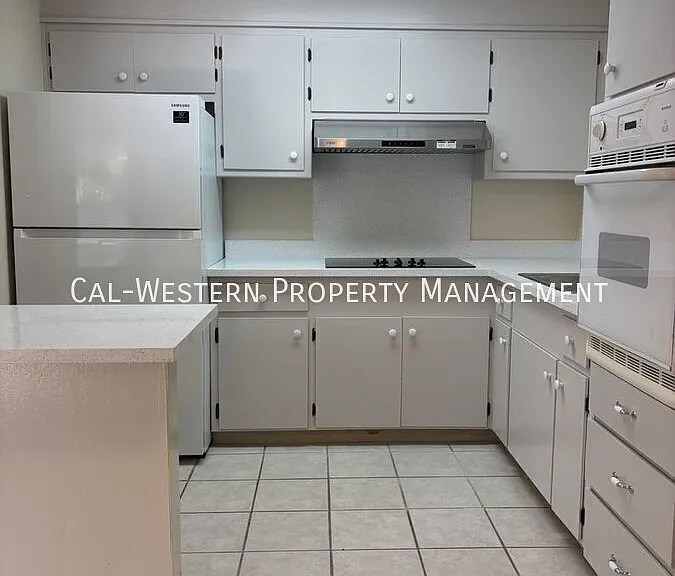 4141 Olga Dr — Photo 7