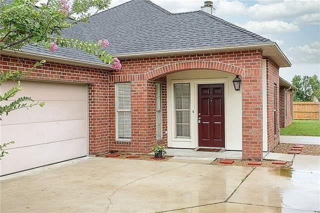 1st image of 2807 S Locke Point Dr