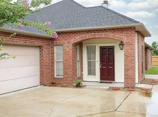 2807 S Locke Point Dr, Lake charles, LA 70605